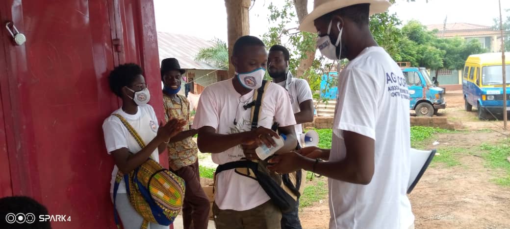 Aguilcort educates the community in Bissau, West Africa, about how to prevent the spread of coronavirus.