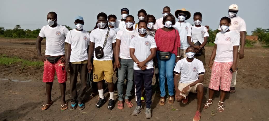 Aguilcort educates the community in Bissau, West Africa, about how to prevent the spread of coronavirus.